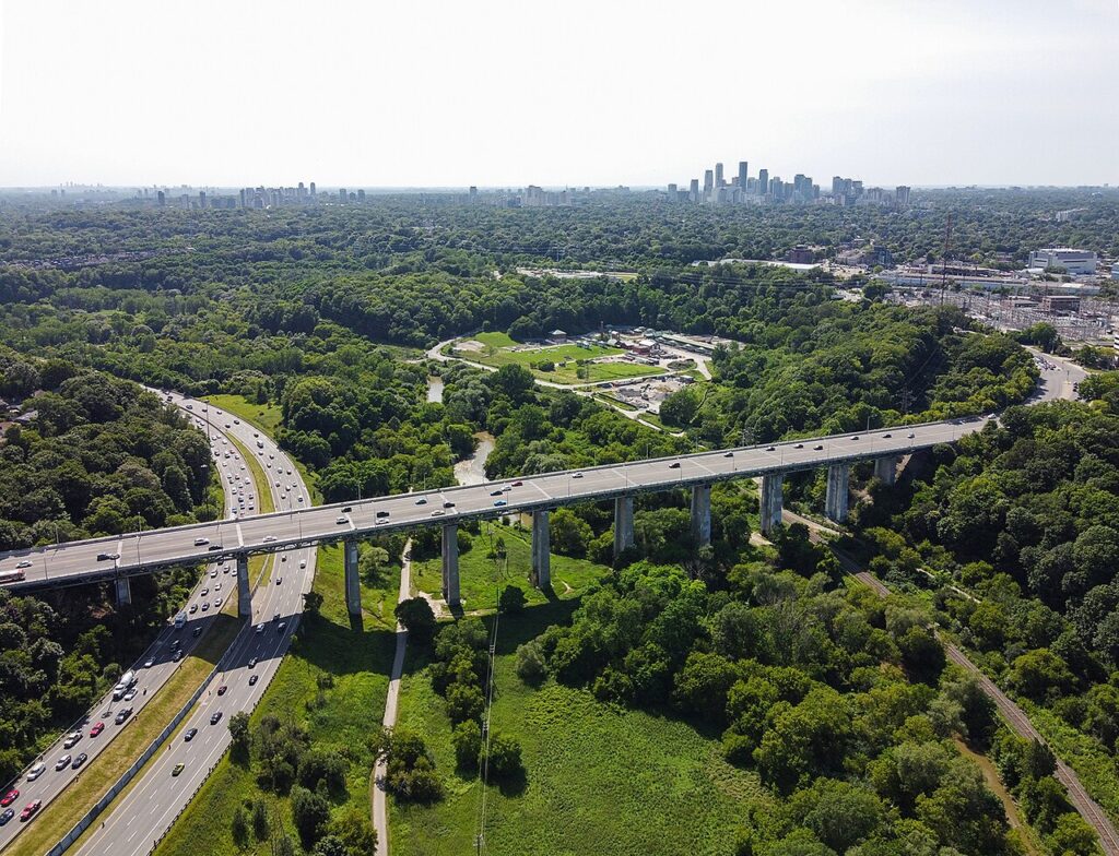 Leaside Bridge crossing the Don valley ravine. The Toronto ravine system and its waterways cut through the city's landscape.